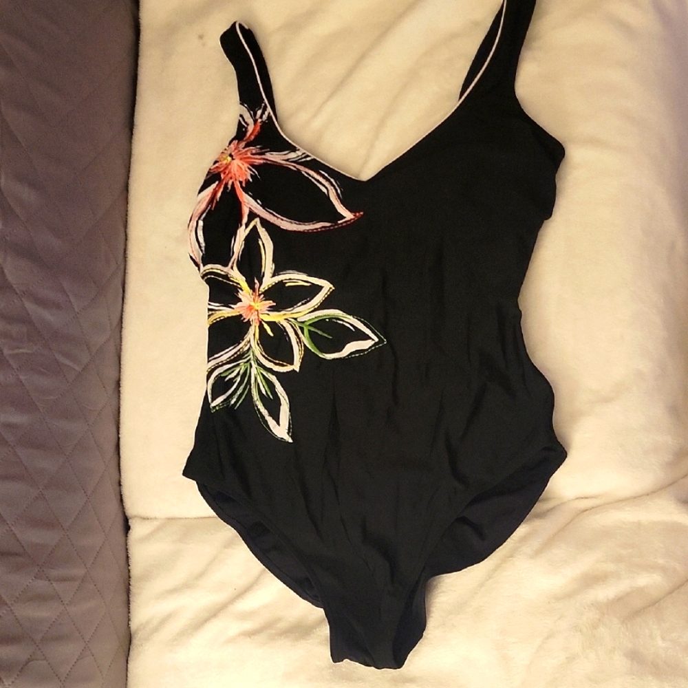 Christina Black Floral Kids One Piece By Cristina Size 14